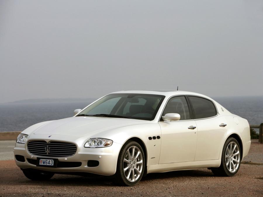  Maserati Quattroporte Automatic 2005 года  (фото 22 из 30)